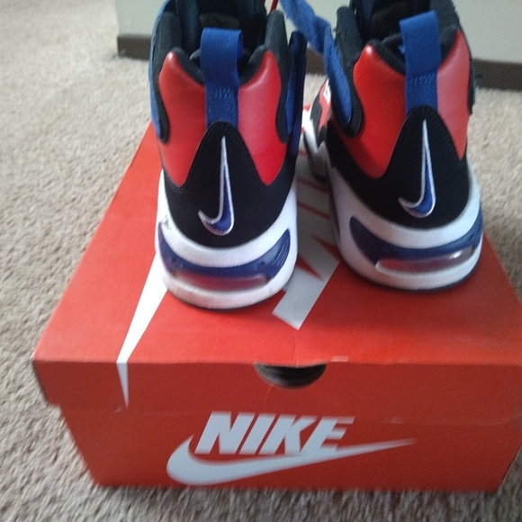 MEN SHOES - Picture 3 of 5